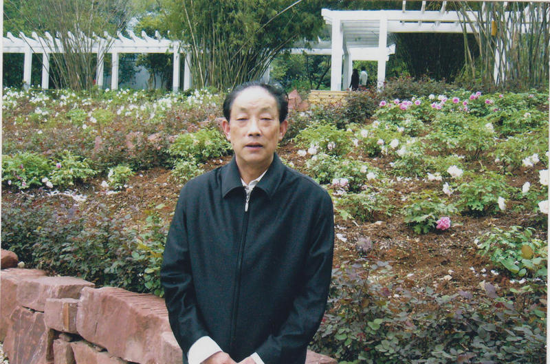 李旭初教授近影